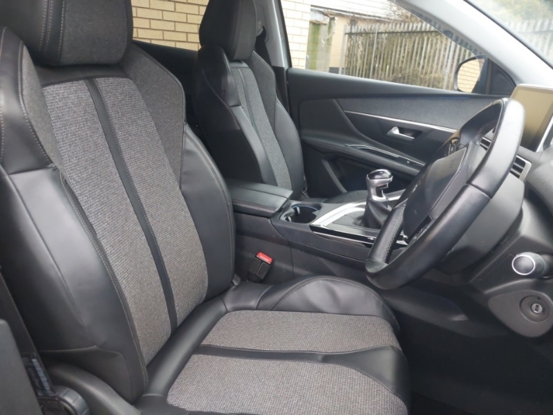 Used Peugeot 3008 2018 for sale - 77596274: Photo 12