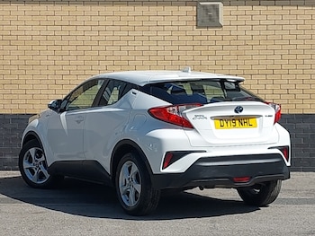 Used Toyota C-HR 2019 for sale - 78327626: Photo