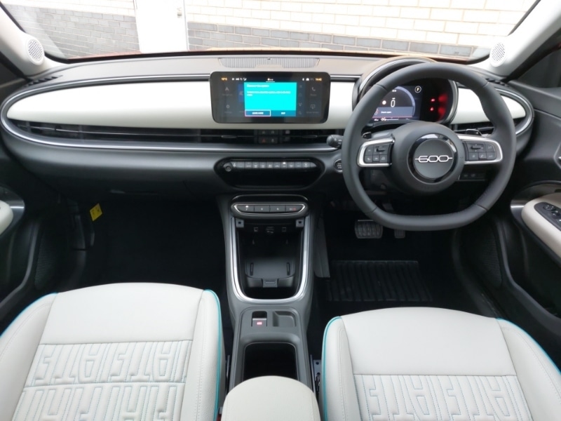 Used Fiat 600 2025 for sale - 76493543: Photo 2