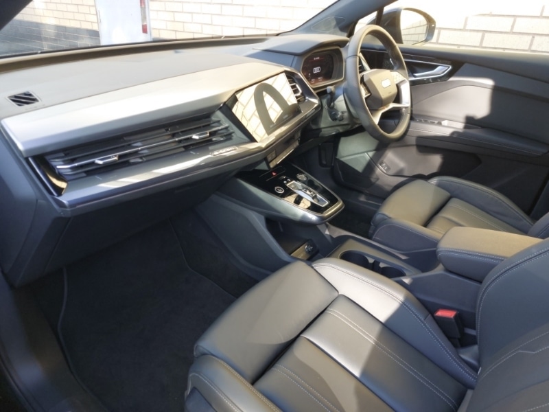 Used Audi Q4 e-tron 2025 for sale - 76392962: Photo 5