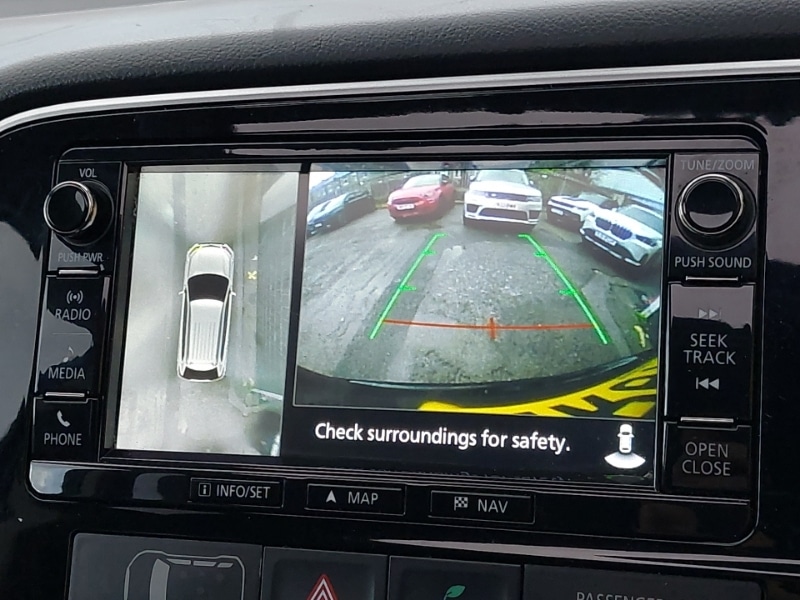 Used Mitsubishi Outlander 2017 for sale - 77299621: Photo 11