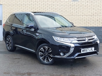 Used Mitsubishi Outlander 2017 for sale - 77299621: Photo