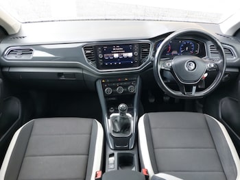 Used Volkswagen T-Roc 2018 for sale - 78808335: Photo