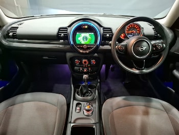Used MINI Clubman 2019 for sale - 75262997: Photo