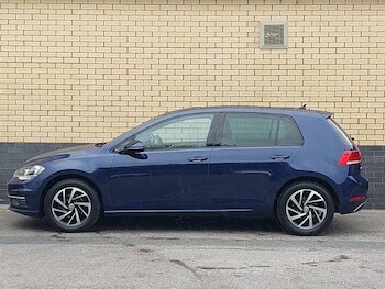 Used Volkswagen Golf 2019 for sale - 78211504: Photo