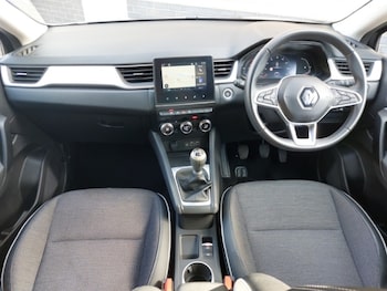 Used Renault Captur 2024 for sale - 79406673: Photo