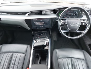 Used Audi e-tron 2020 for sale - 79586872: Photo