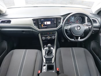 Used Volkswagen T-Roc 2020 for sale - 78771125: Photo