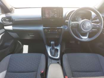 Used Toyota Yaris Cross 2023 for sale - 74755256: Photo