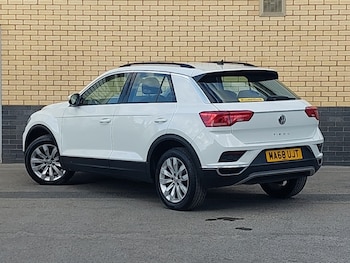 Used Volkswagen T-Roc 2018 for sale - 75750817: Photo