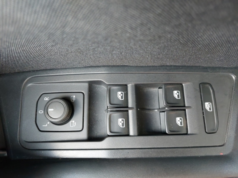 Used Volkswagen T-Roc 2022 for sale - 77028598: Photo 15