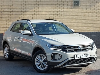 Used Volkswagen T-Roc 2022 for sale - 77028598: Photo