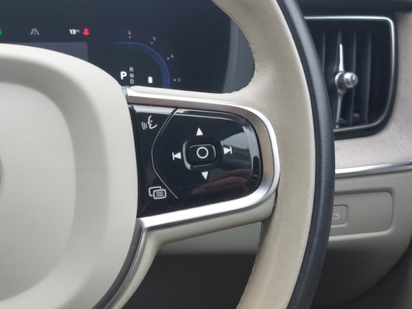 Used Volvo XC60 2023 for sale - 76294297: Photo 19