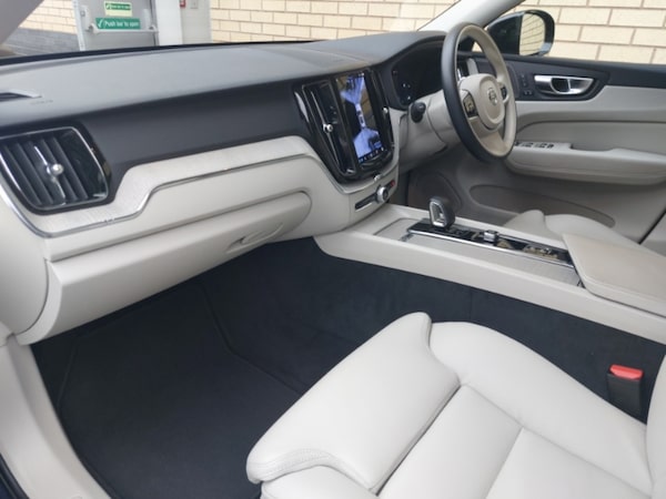 Used Volvo XC60 2023 for sale - 76294297: Photo 5