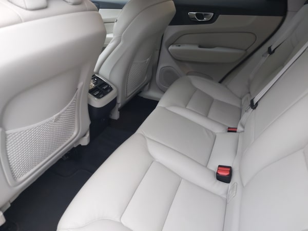 Used Volvo XC60 2023 for sale - 76294297: Photo 6