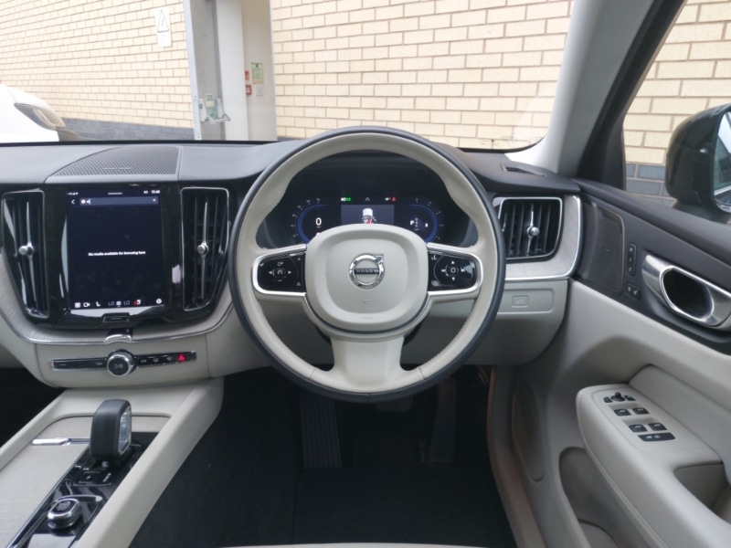 Used Volvo XC60 2023 for sale - 76294297: Photo 7