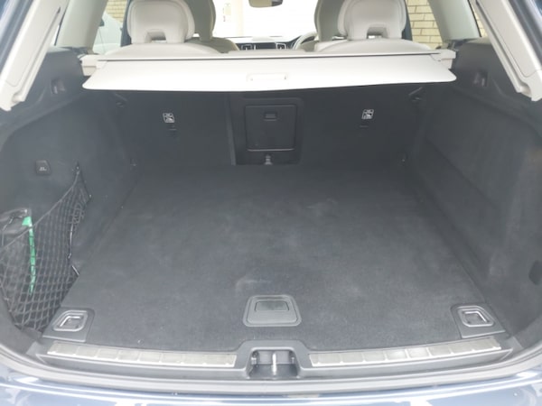 Used Volvo XC60 2023 for sale - 76294297: Photo 8