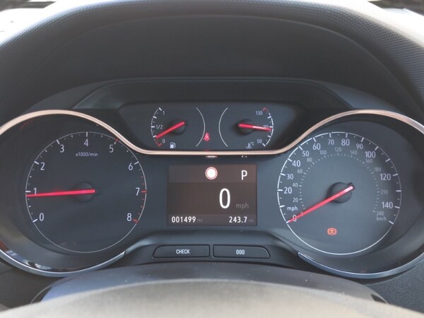 Used Vauxhall Crossland 2022 for sale - 75695372: Photo 10