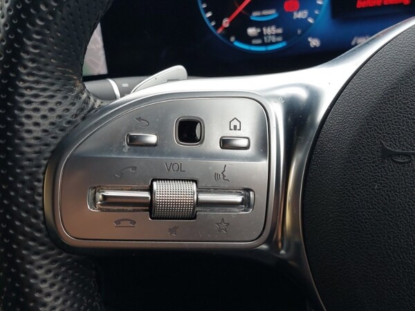 Used Mercedes-Benz EQC 2022 for sale - 76289205: Photo 12
