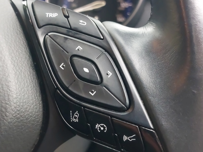 Used Toyota C-HR 2019 for sale - 76478927: Photo 17