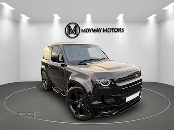 Used Land Rover Defender 2024 for sale - 77092041: Photo