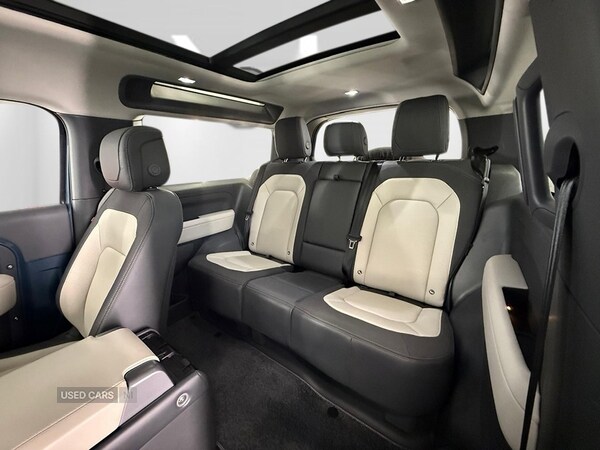 Used Land Rover Defender 2024 for sale - 76927241: Photo 17