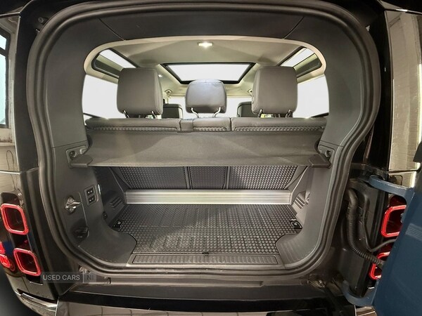 Used Land Rover Defender 2024 for sale - 76927241: Photo 18