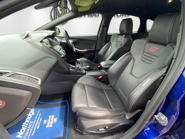 Used Ford Focus 2015 for sale - 77280229: Photo 14