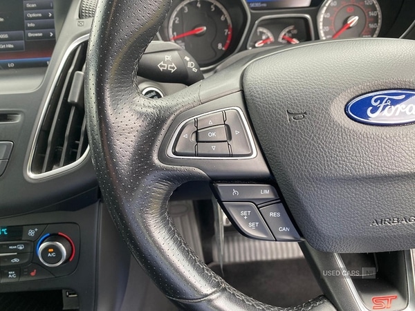 Used Ford Focus 2015 for sale - 77280229: Photo 21