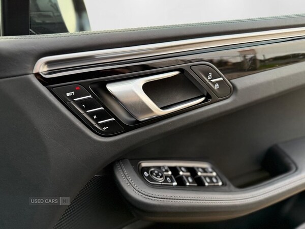 Used Porsche Macan 2022 for sale - 76562857: Photo 29