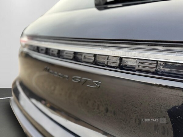 Used Porsche Macan 2022 for sale - 76562857: Photo 30