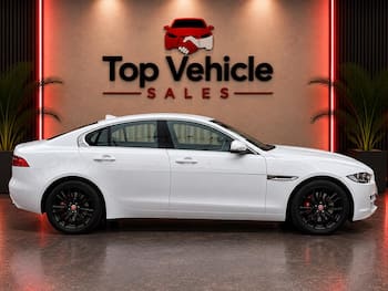 Used Jaguar XE 2015 for sale - 79785585: Photo