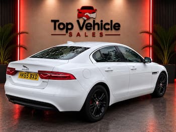 Used Jaguar XE 2015 for sale - 79785585: Photo