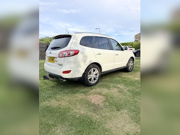 Used Hyundai Santa Fe 2010 for sale - 78761275: Photo