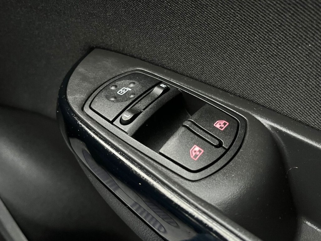 Used Vauxhall Corsa 2019 for sale - 77287950: Photo 4