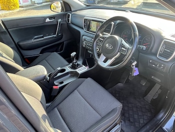 Used Kia Sportage 2019 for sale - 77920251: Photo