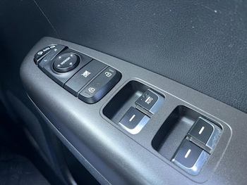 Used Kia Sportage 2019 for sale - 77920251: Photo