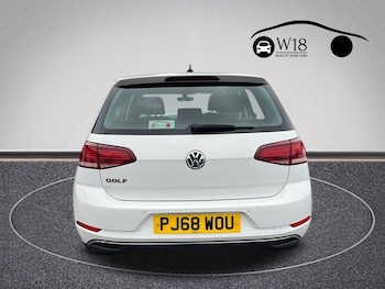 Used Volkswagen Golf 2018 for sale - 76235634: Photo