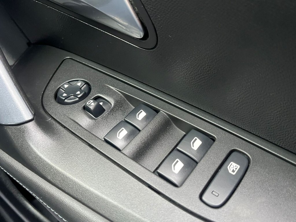 Used Peugeot 2008 2020 for sale - 77765380: Photo 4