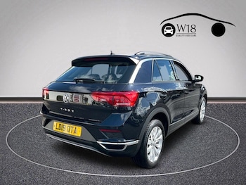 Used Volkswagen T-Roc 2019 for sale - 75716312: Photo