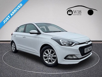 Used Hyundai i20 2018 for sale - 78111086: Photo