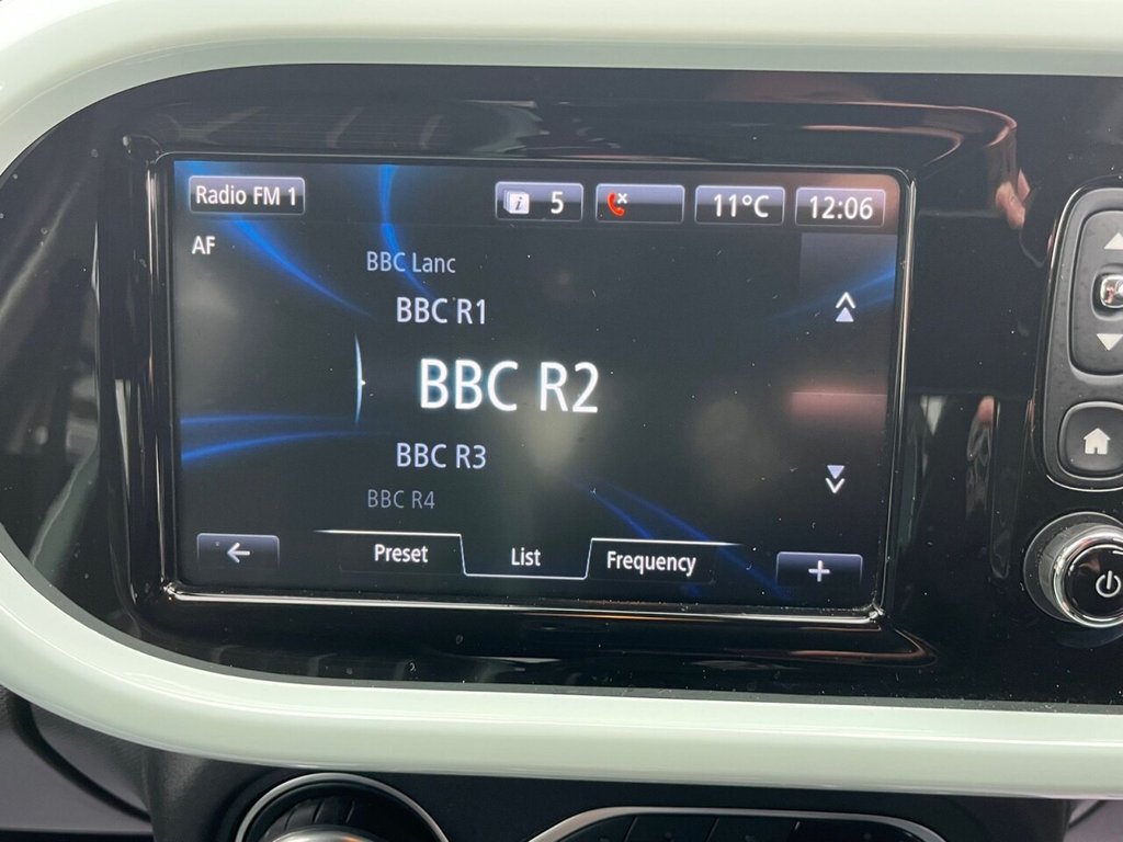 Used Renault Twingo 2018 for sale - 76417935: Photo 25