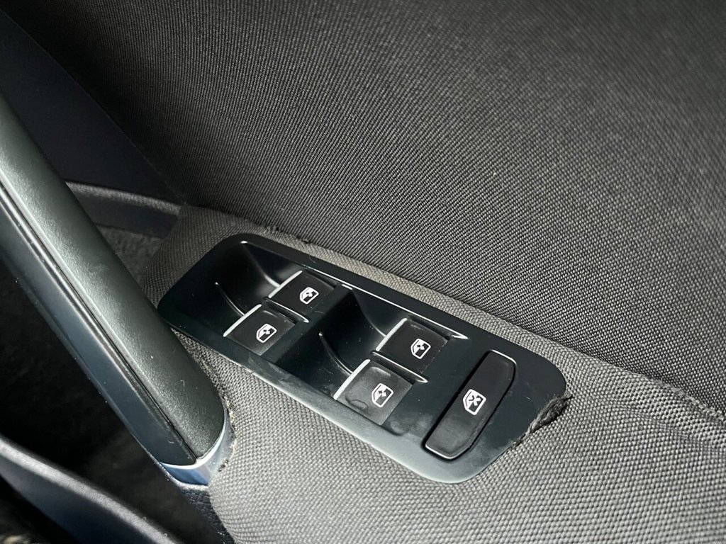 Used Volkswagen Golf 2018 for sale - 76570358: Photo 14