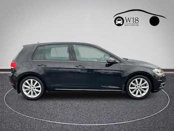 Used Volkswagen Golf 2018 for sale - 76570358: Photo