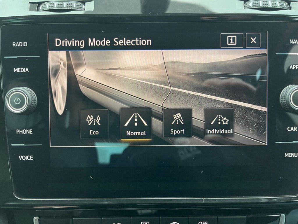 Used Volkswagen Golf 2018 for sale - 76570358: Photo 34