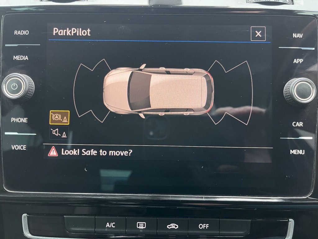 Used Volkswagen Golf 2018 for sale - 76570358: Photo 35