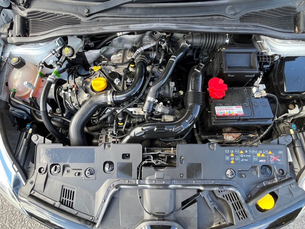 Used Renault Clio 2018 for sale - 78200580: Photo 2