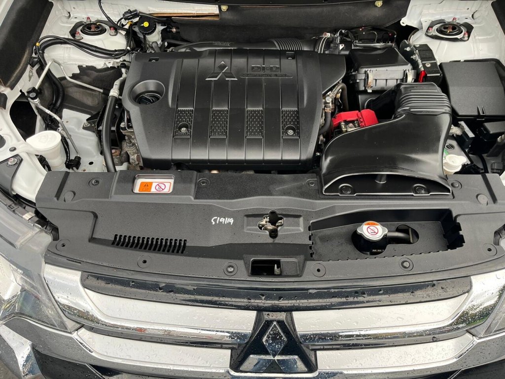 Used Mitsubishi Outlander 2017 for sale - 76429873: Photo 10