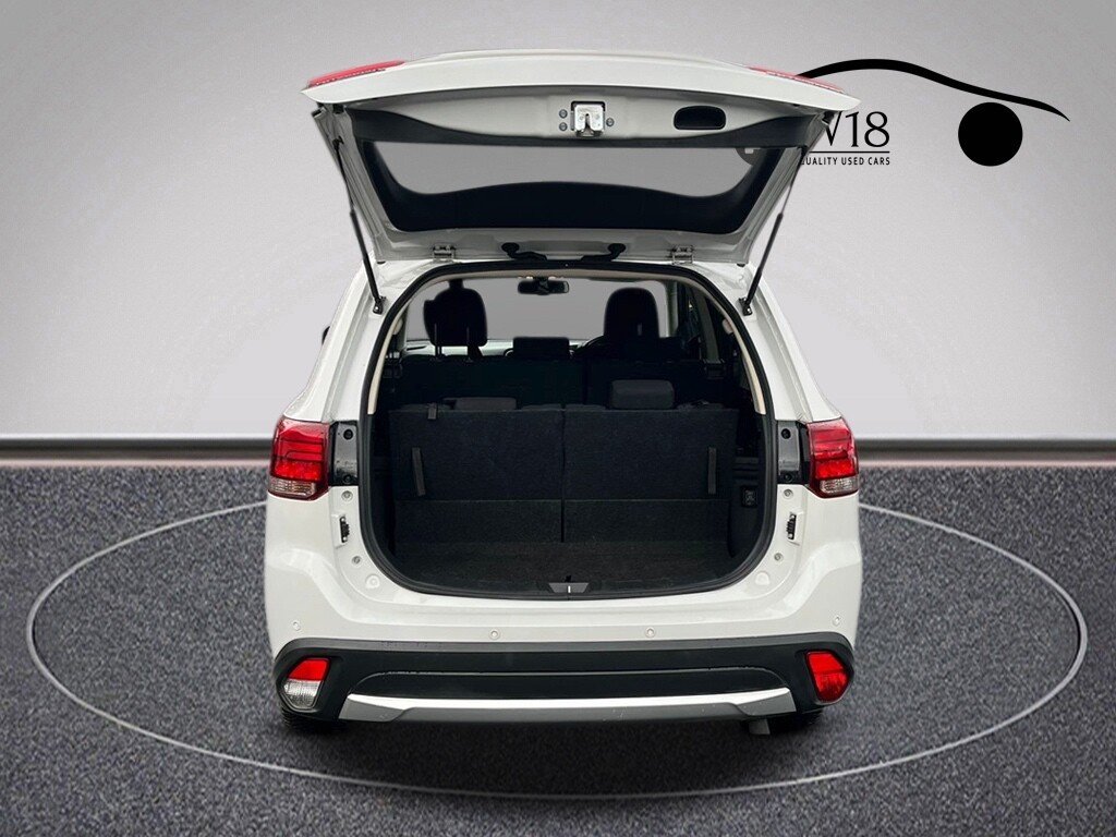 Used Mitsubishi Outlander 2017 for sale - 76429873: Photo 5