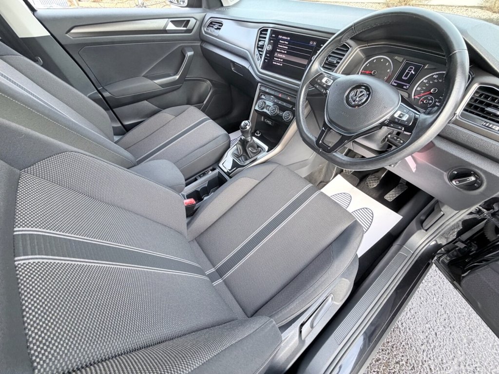 Used Volkswagen T-Roc 2018 for sale - 77557871: Photo 11